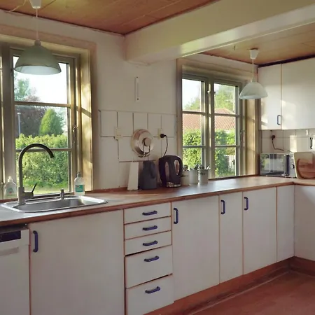 3 In Arty House, Osterlars 3* Gudhjem
