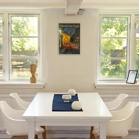 3 In Arty House, Osterlars 3*