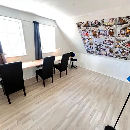 3 In Arty House, Osterlars Hotel Gudhjem